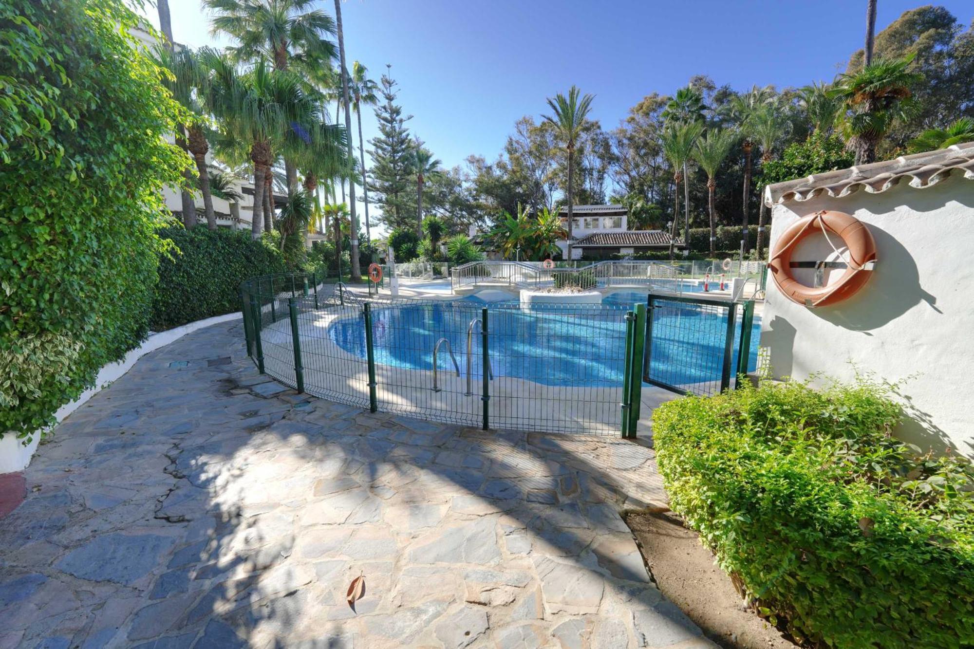 2039 Cozy Beachfront On Golden * Marbella